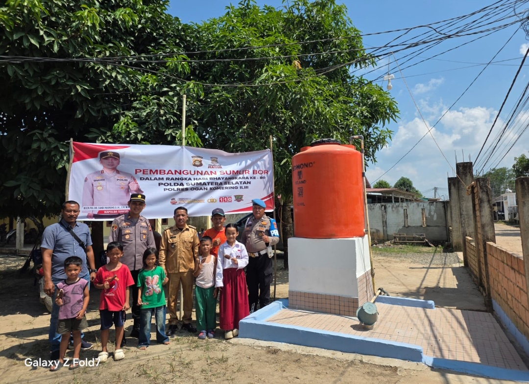 Polsek Tulung Selapan Hidupkan Sumur Bor Terbengkalai di Ujung Tanjung, Sambut Bhayangkara ke-80