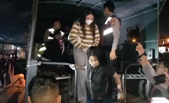 Geledah 5 Kafe di Kampung Baru Palembang, Temukan 1 Butir Ekstasi, Puluhan Orang Diamankan, 7 Wanita 