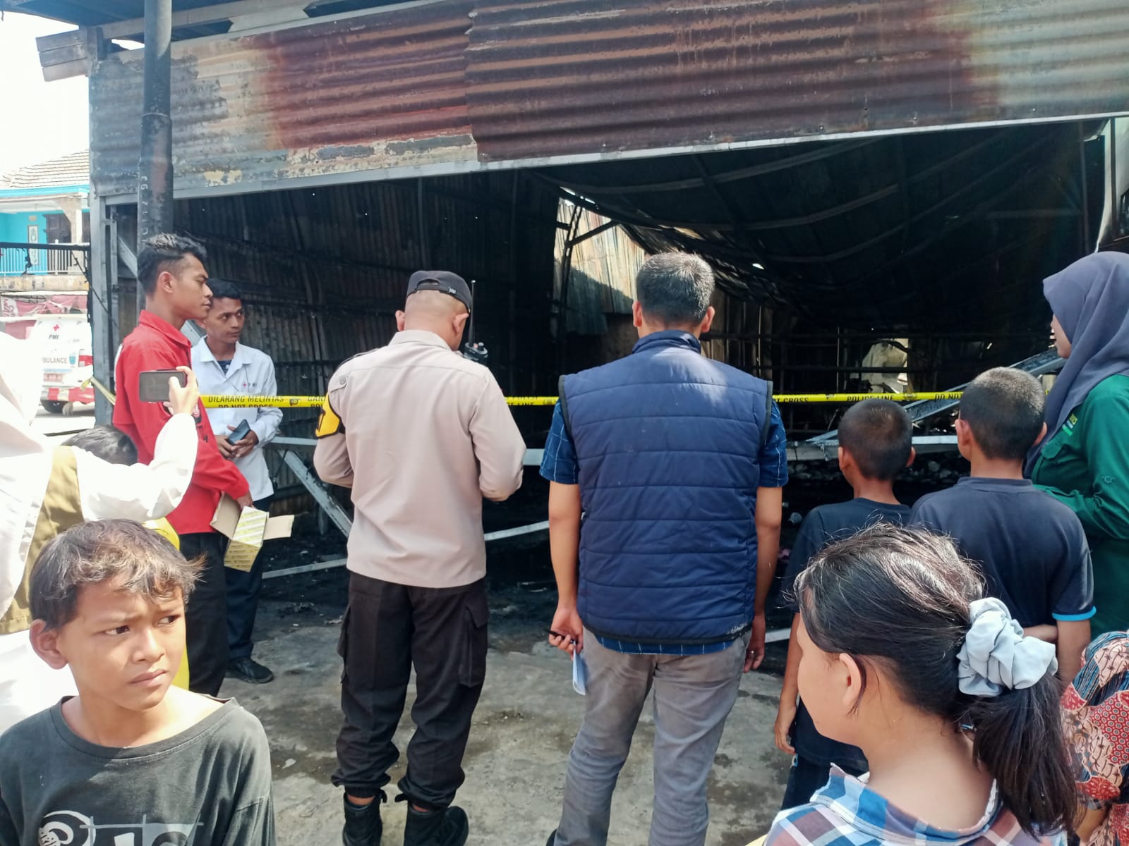 Toko Perlengkapan Olahraga di Gandus Ludes Terbakar, Motor Vario Ikut Hangus, Kerugian Mencapai Rp80 Juta 