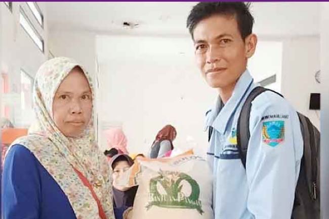 Tekan Inflasi, Bulog Kucurkan Bantuan Beras 10 Kg dan Disalurkan Lewat Kantor Pos di Kabupaten/Kota di Sumsel 