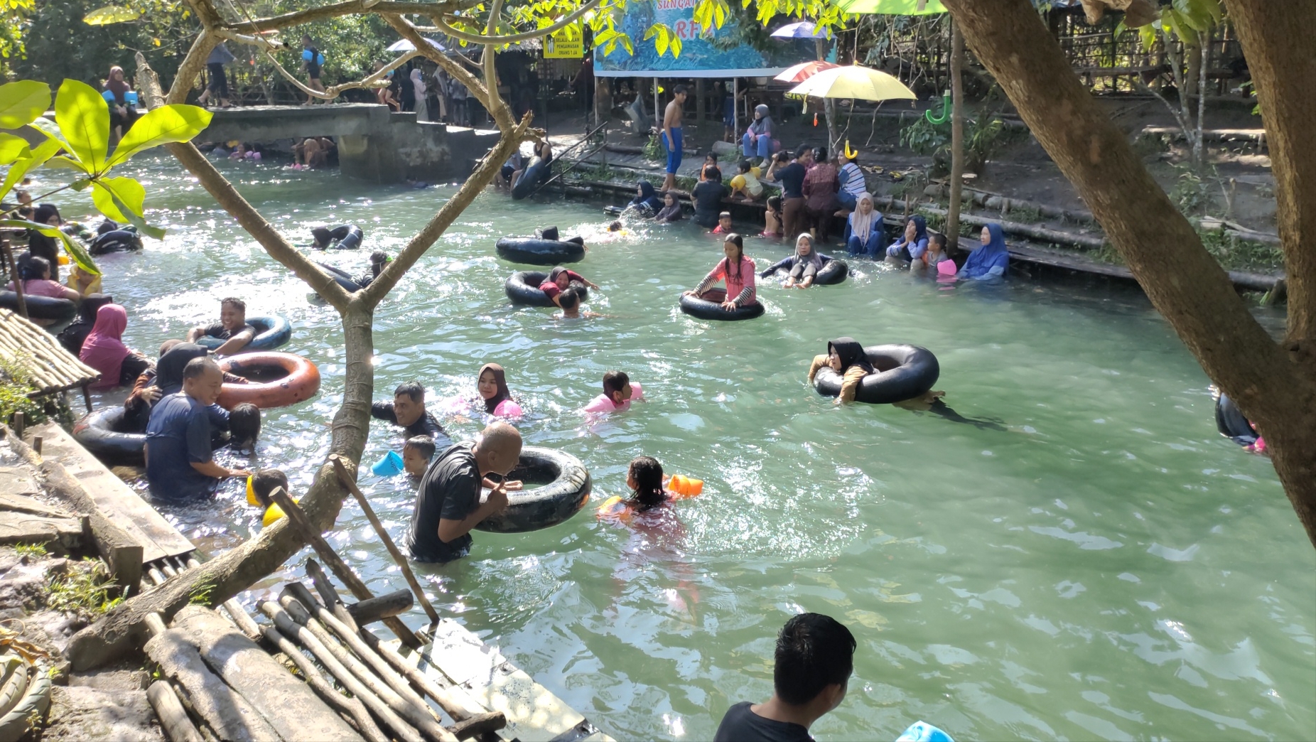 Hidden Gem di Tengah Hijaunya Hamparan Kebun, Pesona Paye Biru Destinasi Wisata Tersembunyi PALI