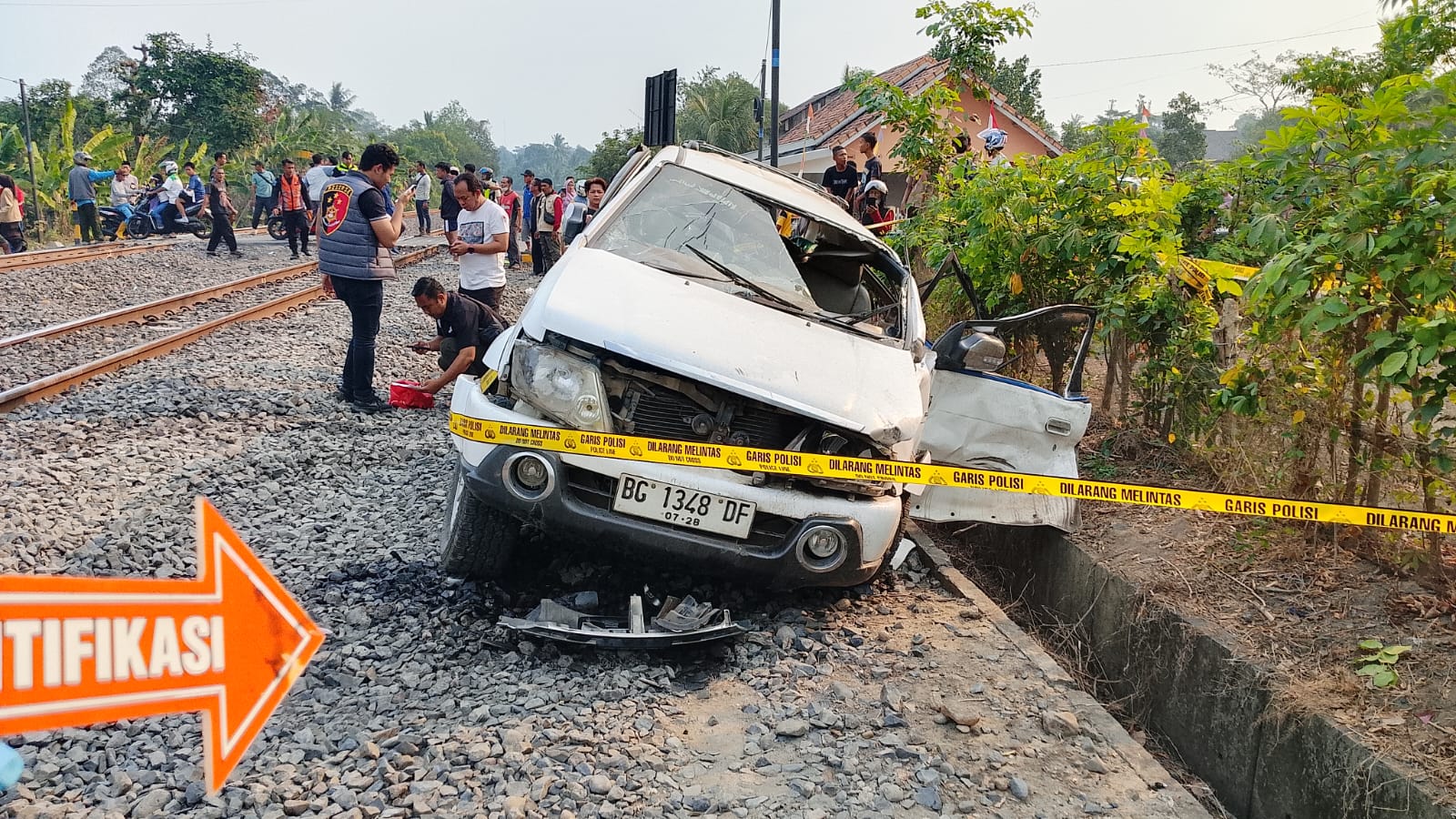 Innalilahi, Kecelakaan Maut Kereta Api vs Minibus di Prabumulih, 4 Orang Tewas dan 1 Luka Berat