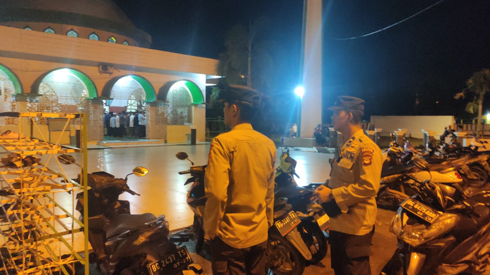 Polsek Tanjung Batu Ogan Ilir Rutin Gelar Pengamanan dan Patroli, Pastikan Ibadah Tarawih Berjalan Aman