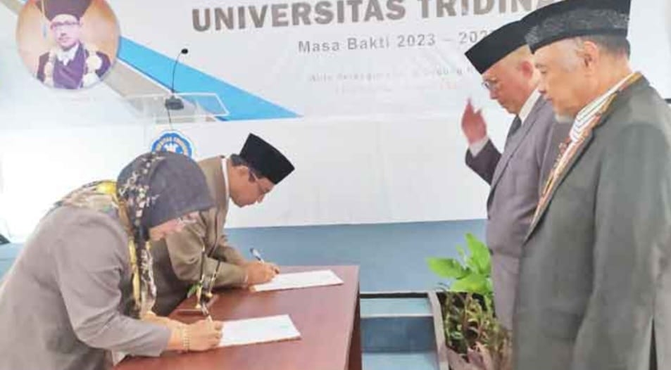 Prof Dr Ir H Edizal AE MS Resmi Jabat Rektor Universitas Tridinanti Palembang