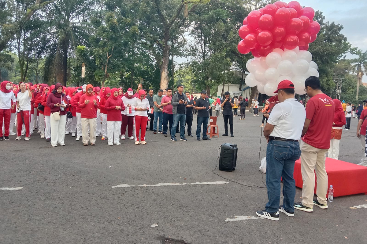 Meriahkan HUT RI ke-79 dan HUT Pengayoman Ke-79, Lapas Narkotika Muara Beliti Gelar Jalan Santai Bersama