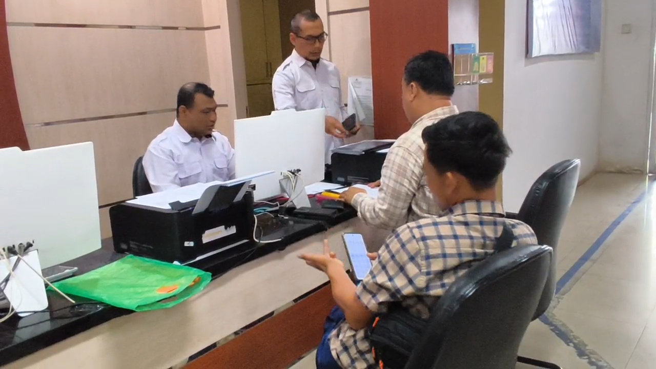 5 Tahun Gaji Tak Dibayar, Oknum Kades di Muaraenim Dipolisikan 5 Orang Perangkat Desa