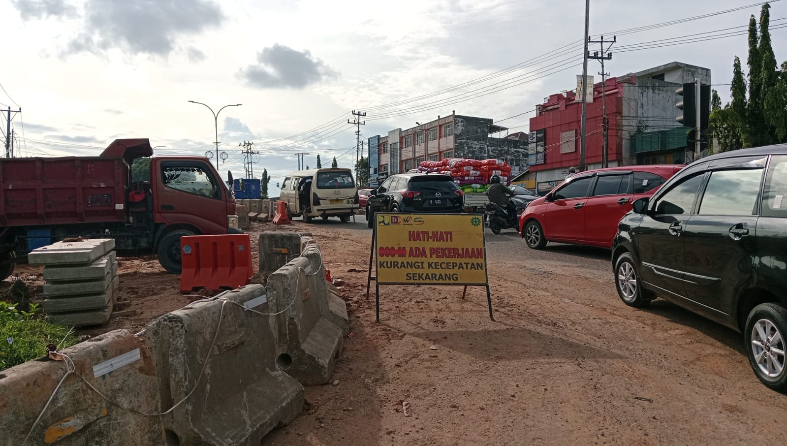 Dirut PDAM Tirta Musi Palembang: Pemindahan Pipa  di Lahan Pembangunan Fly Over Simpang Sekip Onschedule