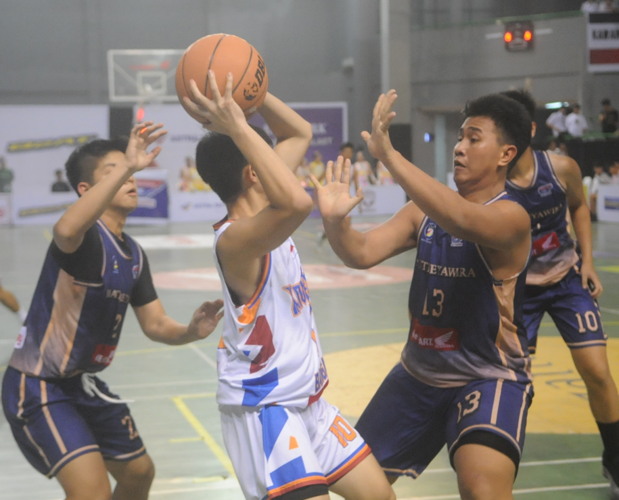 Panas di GOR Dempo, SMA Xaverius 1 vs SMAN 10 Palembang, Final Dini Honda DBL Palembang 2025