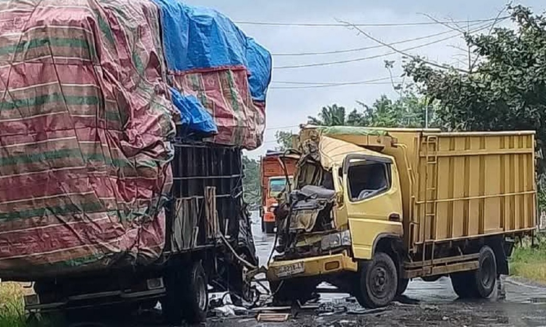 Tabrakan di Jalintim Lempuing Jaya OKI Tewaskan Sopir truk