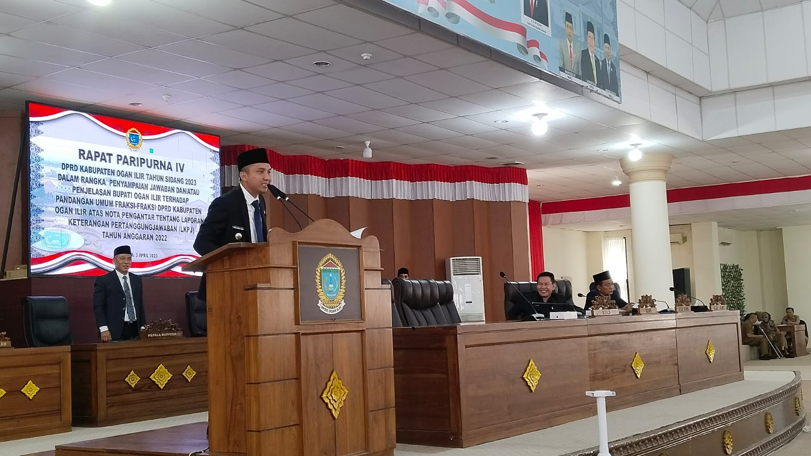Paripurna DPRD Kabupaten Ogan Ilir, Bupati Bacakan 33 Lembar Jawaban Terkait LKPJ