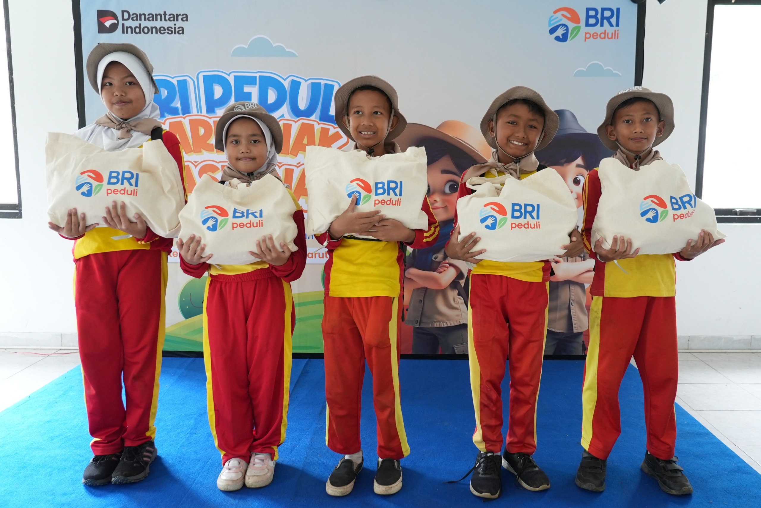 BRI Peduli Dukung Pendidikan Karakter Anak lewat Kegiatan Agroedukasi bagi Siswa/i SD