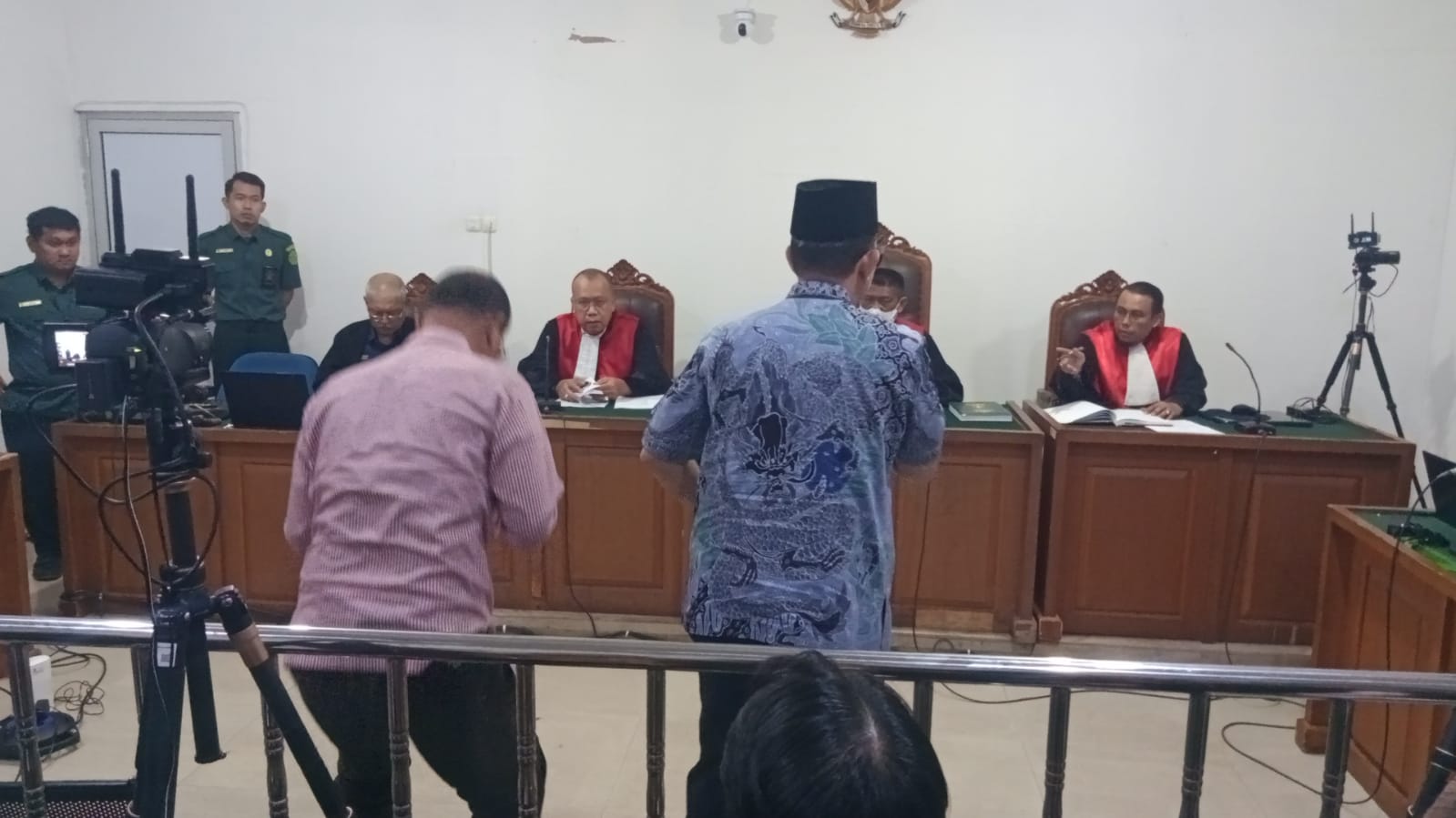 Sempat Mangkir, Bupati OKU Akhirnya Hadir di Sidang Tipikor Pokir DPRD