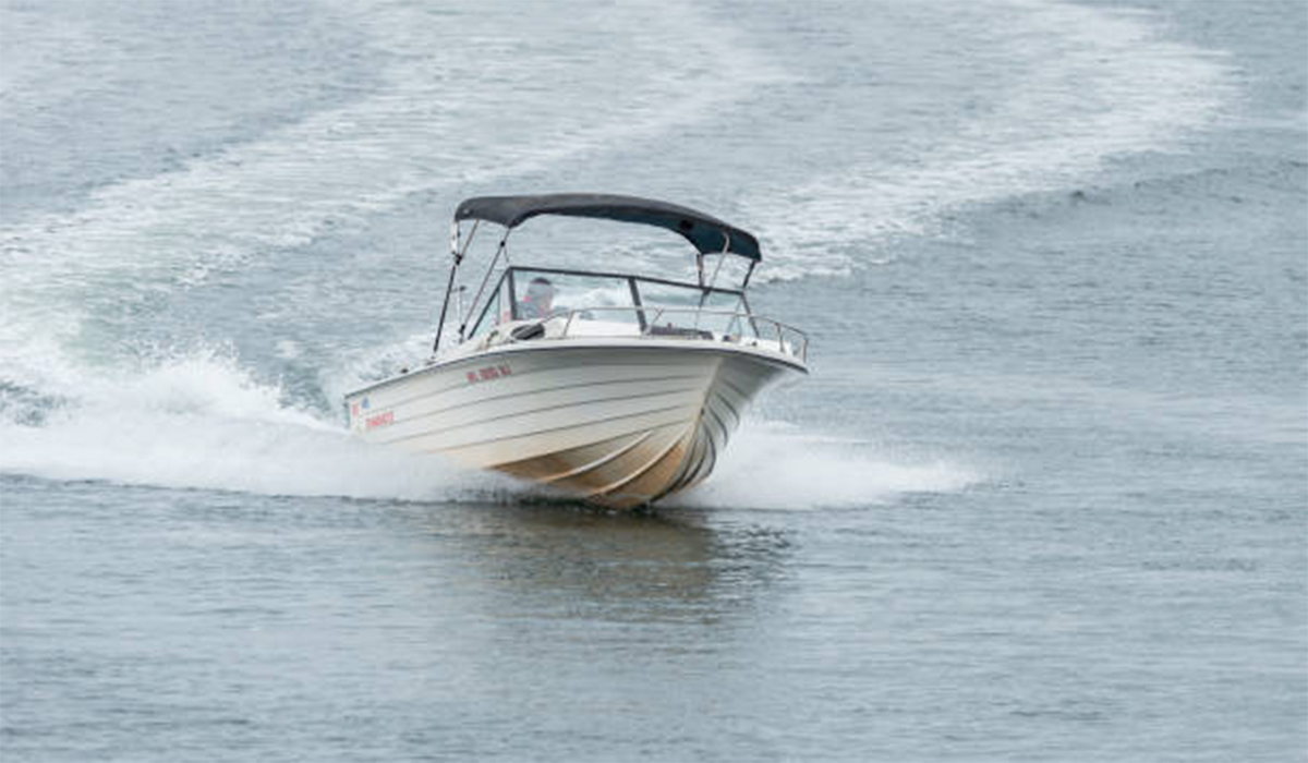 Nikmati Wisata Air, Speedboat Terbalik di Sungai Kelekar