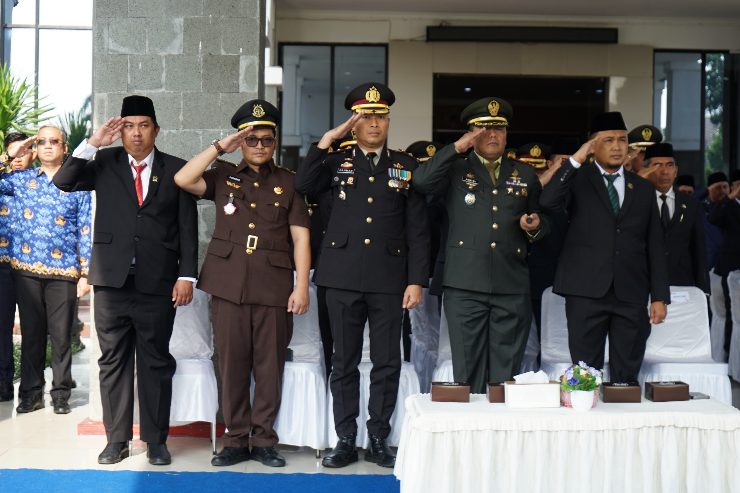 Upacara dan Ziarah Makam Peringatan Hari Pahlawan ke-79 di Kabupaten OKI