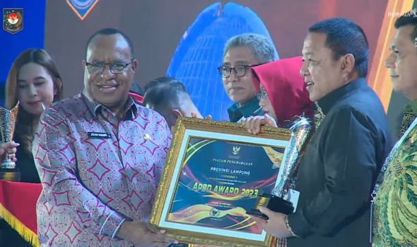 JRENG...Provinsi Lampung Dapat APBD AWARD, Netizen: Percuma Warga sudah Tahu Kebohongan Pemerintah