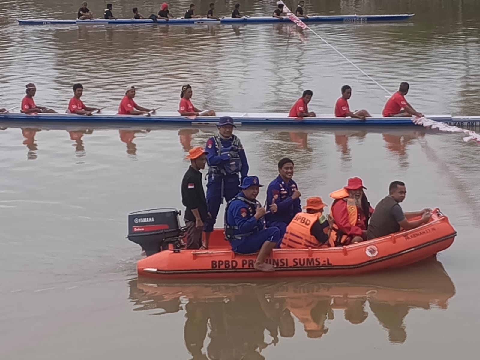 Ratusan Personel Gabungan Amankan Giat Perlombaan Perahu Bidar di Sungai Komering OKI