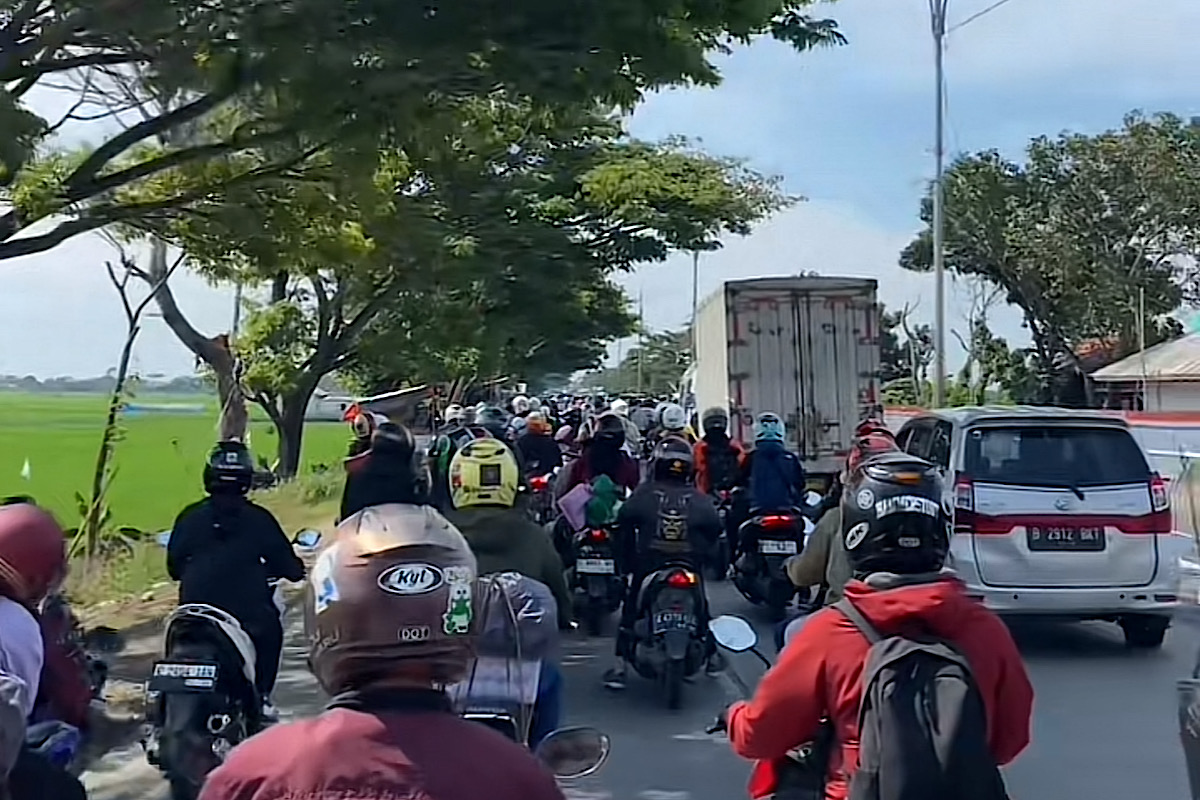 5 Checklist Wajib Sebelum Kamu Ikut Arus Balik Lebaran, Nomor 5 Jika Dibiarkan Motor Kamu ‘Parkir’ di Jalan