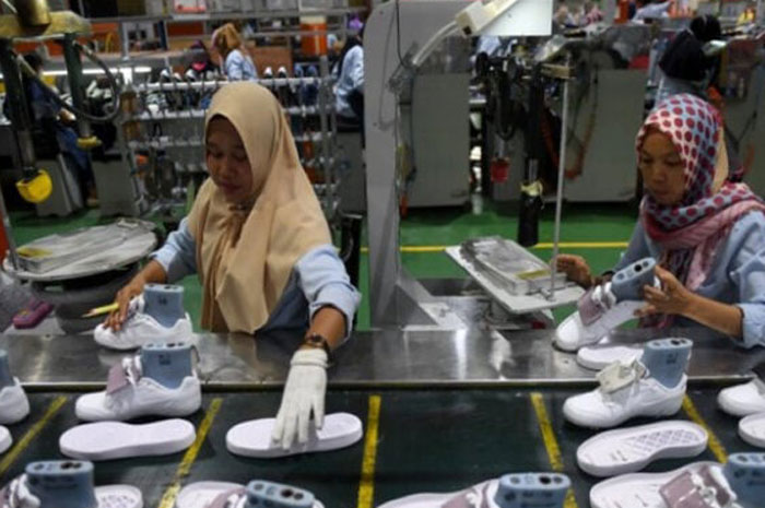 Disnaker Kota Tangerang Ungkap Alasan Produsen Sepatu Adidas Lakukan PHK Massal 