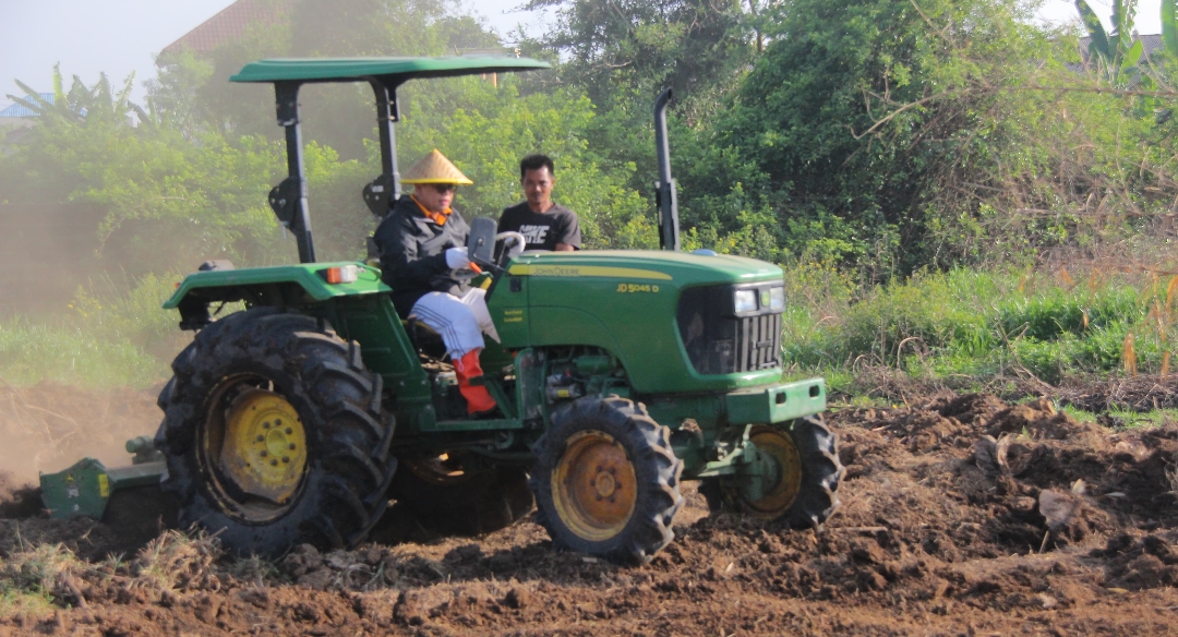 Atasi Inflasi Harga Cabe, Pj Walikota Palembang Dorong Dinas Pertanian Optimalkan Lahan Perkebunan