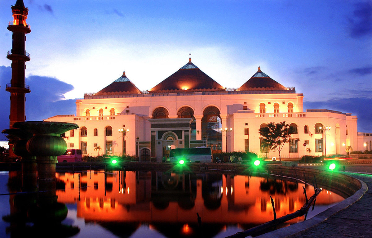 Masjid di Palembang yang Nyaman untuk Ibadah Selama Ramadan Lengkap dengan Fasilitas dan Keunikannya