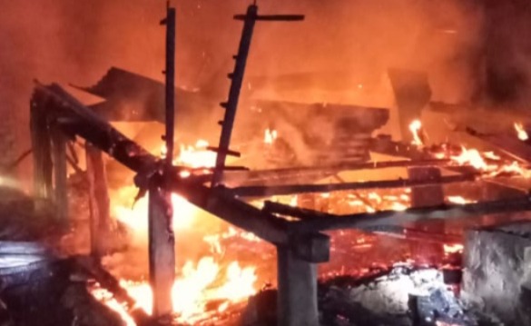 Tabung Gas Elpiji Sambar Lilin Saat Listrik Padam, Rumah Warga di Babat Supat Muba Ludes Terbakar 