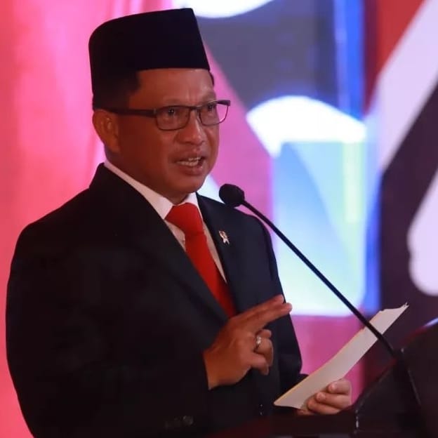 Presiden Joko Widodo Tunjuk Tito Jadi Menko Polhukam Ad Interim