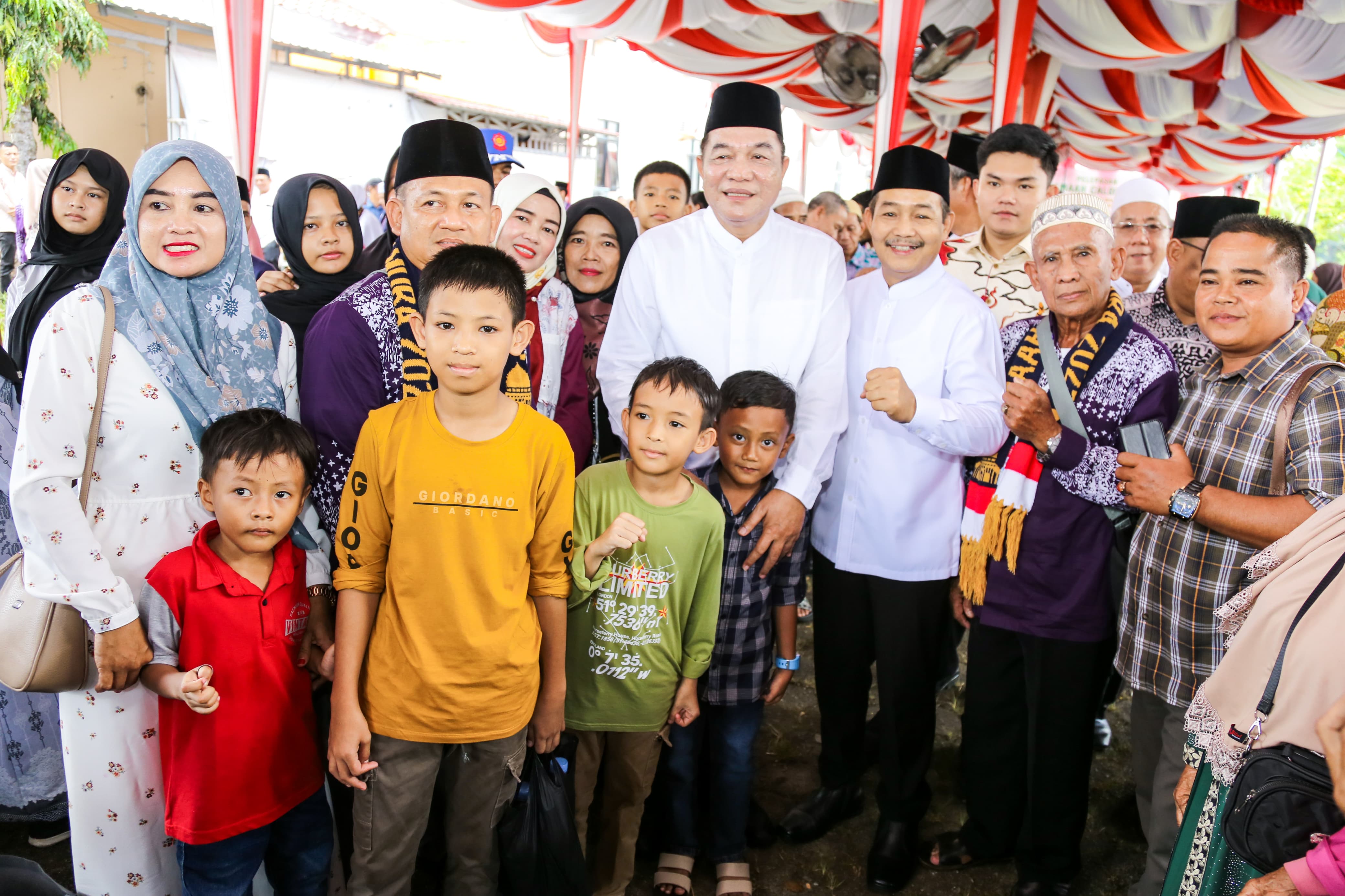 Bupat dan Wakil Bupati i Musi Banyuasin Melepas 193 Calon Jamaah Haji