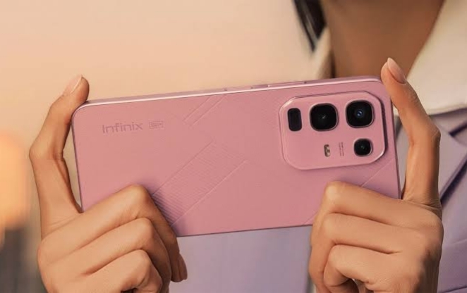 Infinix Note 50X 5G+ Menawarkan Performa Tinggi dengan Tampilan Desain Tangguh