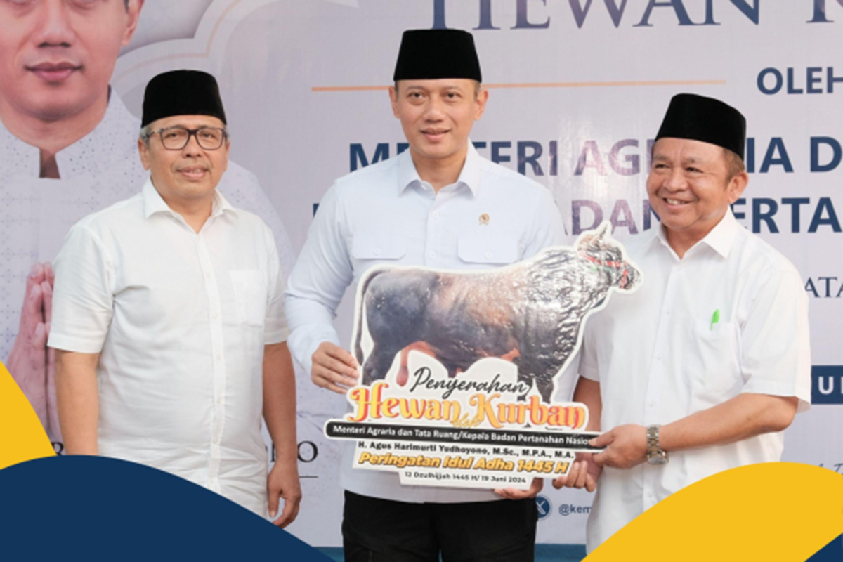 Serahkan 72 Hewan Kurban, Menteri AHY: Semangat Berbagi kepada Sesama Manusia