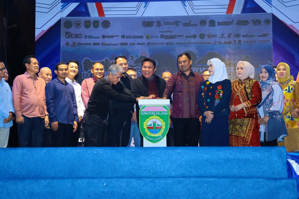 Gubernur Herman Deru Kukuhkan Festival Danau Ranau sebagai Destinasi Andalan Sumsel