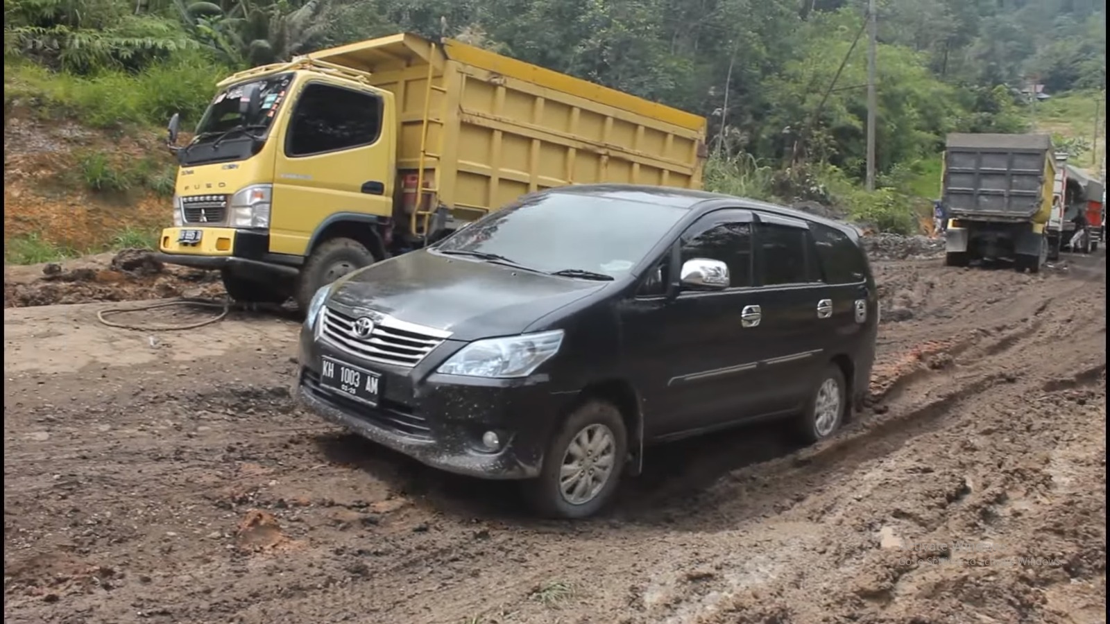 Mengapa Toyota Innova Diesel Masih Jadi Idola Masyarakat Indonesia, Ternyata Ini Alasannya