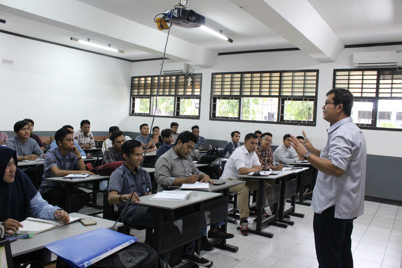 UKT Naik, Mahasiswa Baru Wajib Siapkan Anggaran Lebih, Mahasiswa Lama Tetap Tenang!