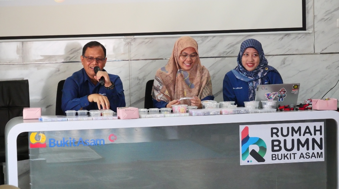 PT Bukit Asam Tbk Dukung UMKM dengan Program Kelas Kreasi di Muara Enim