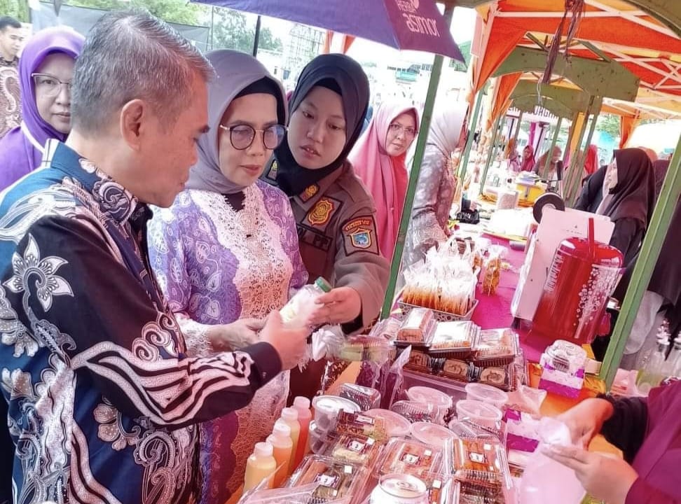 Pesona Kuliner dan UMKM Komunitas Alisa Khadijah Hadirkan Beragam Kuliner dan Kerajinan Khas Ogan Ilir