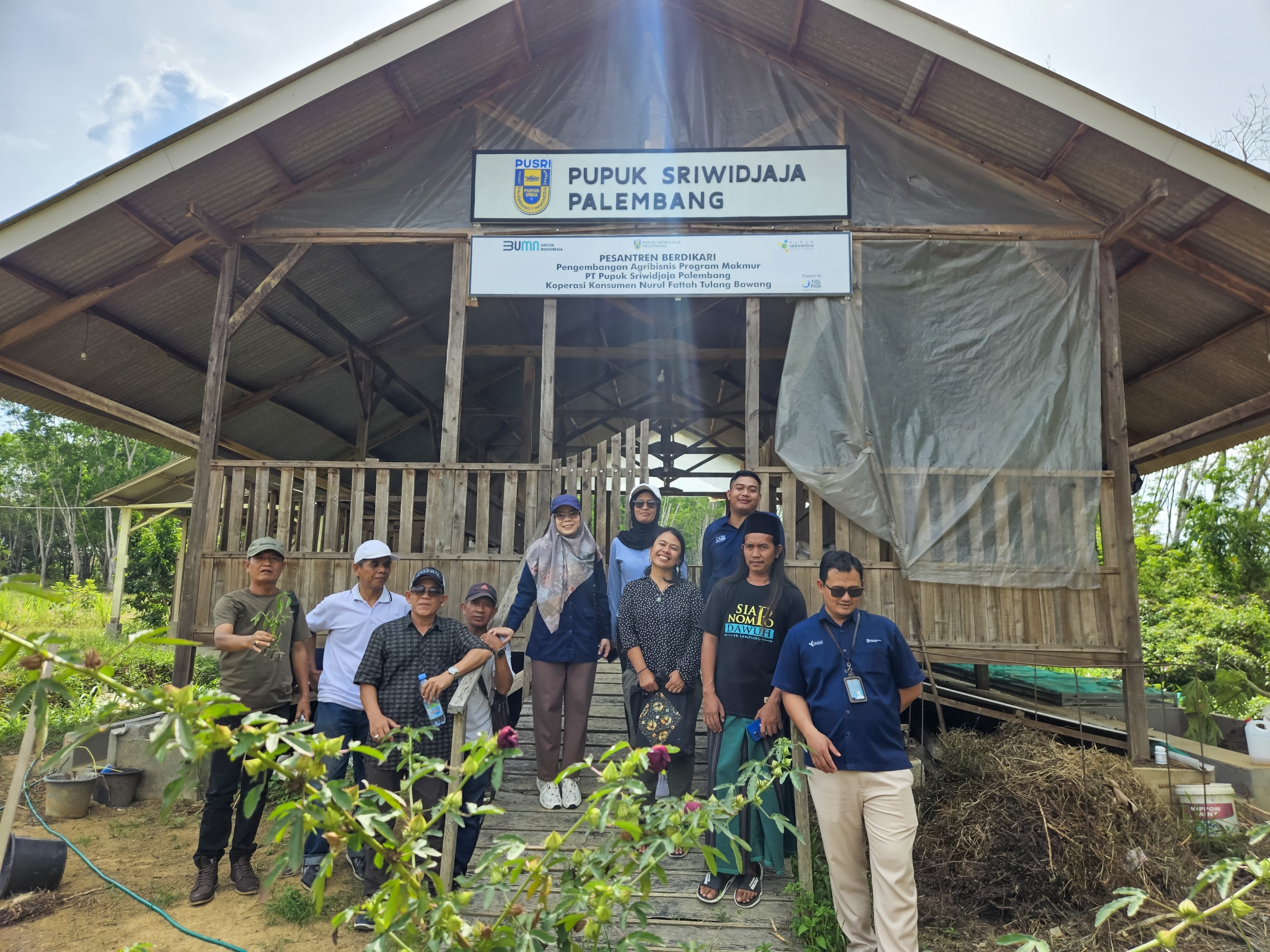 Pusri Palembang Dorong Pesantren Berdikari dengan Pembangunan Dapur Bersih di Ponpes Nurul Fattah