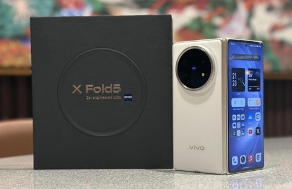 Vivo X Fold 5 HP Layar Lipat Tipis Performa Maksimal dengan Triple Camera 50MP