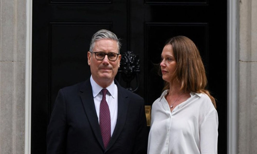 Mundur dari PM Inggris, Starmer Puji Peran Istri
