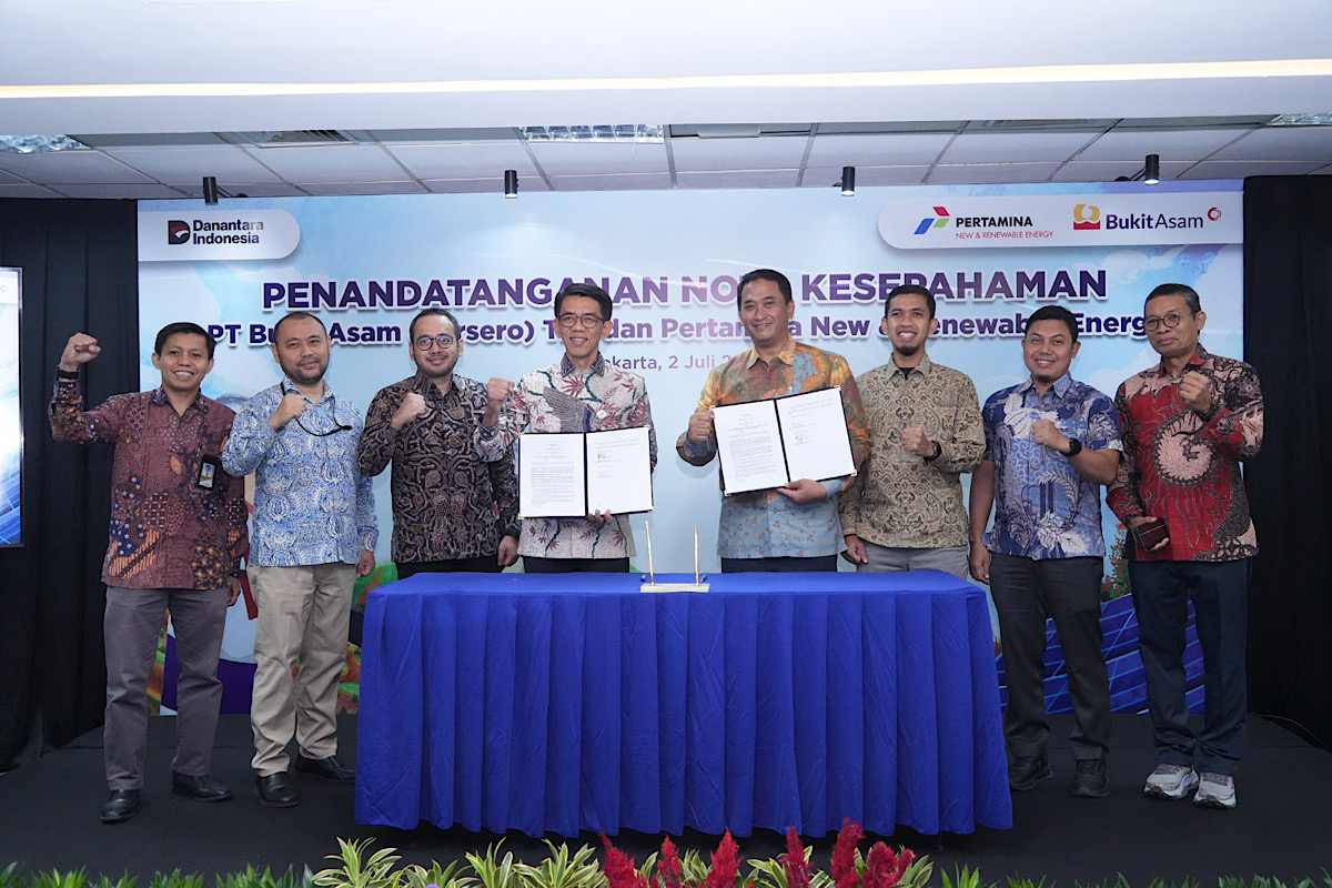PTBA dan PNRE Jajaki Pengembangan PLTS di Lahan Pascatambang