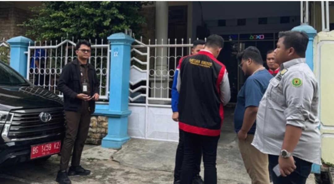Kejari OKI Geledah 3 Rumah Saksi Kasus Dugaan Penyalahgunaan Dana KUR