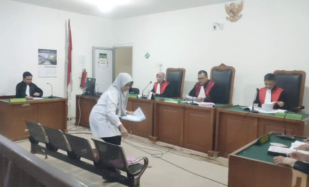 Tangis Wardiyah Pecah di Sidang Korupsi PMI Banyuasin, Sindir Ketua PMI Tak Tersentuh Hukum