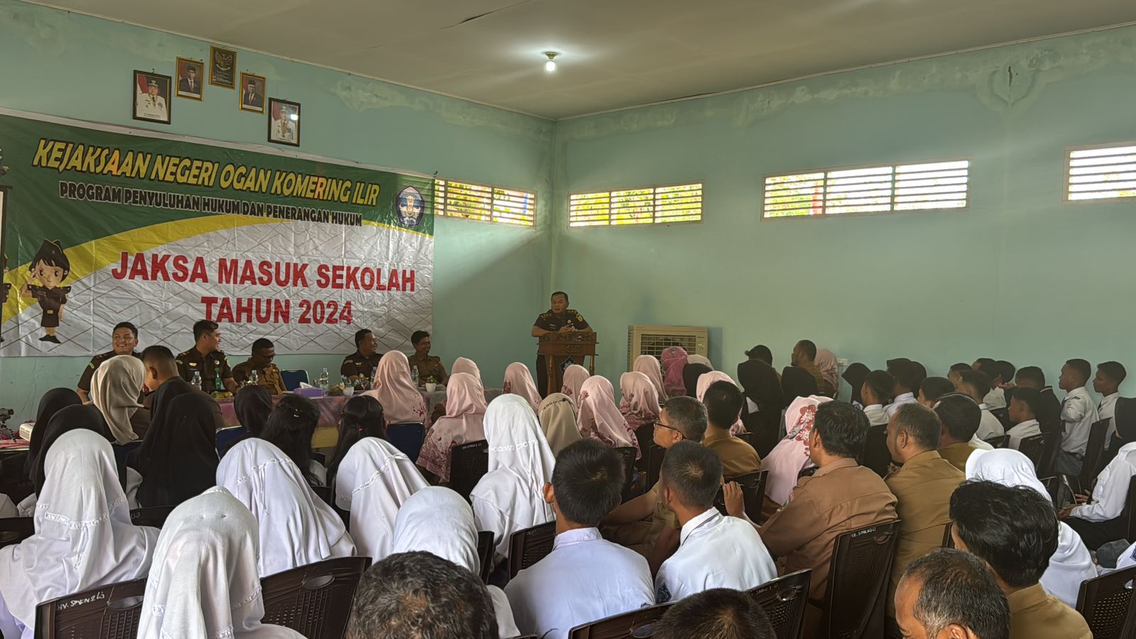 Cegah Pelanggaran Hukum, Jaksa Masuk Sekolah Kunjungi SMKN 1 Lempuing Jaya OKI