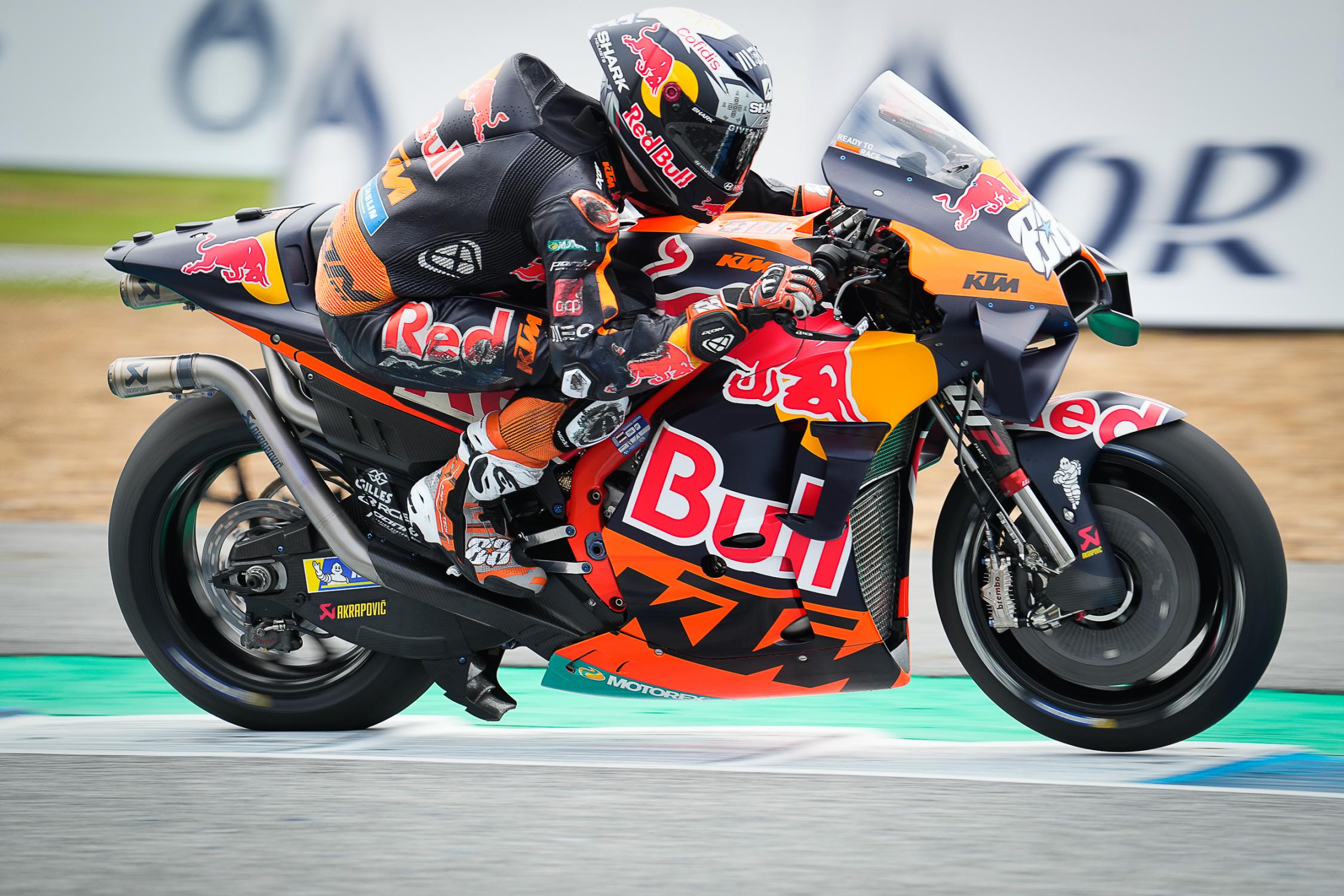Hasil MotoGP Thailand: Miguel Oliveira Finis Tercepat, Bagnaia Pangkas Jarak dengan Quartararo