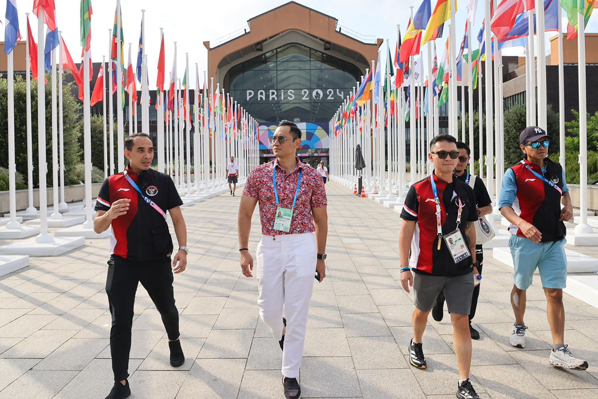 Menteri AHY Kunjungi Kampung Atlet dan Rumah Garuda di Paris, Doakan yang Terbaik