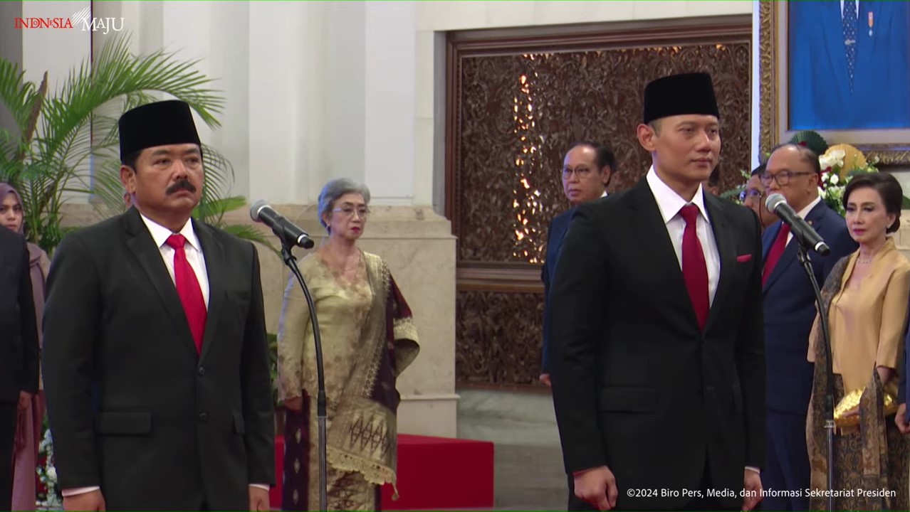 Dilantik Jokowi, AHY Resmi Jabat Menteri ATR, Hadi Gantikan Mahfud MD