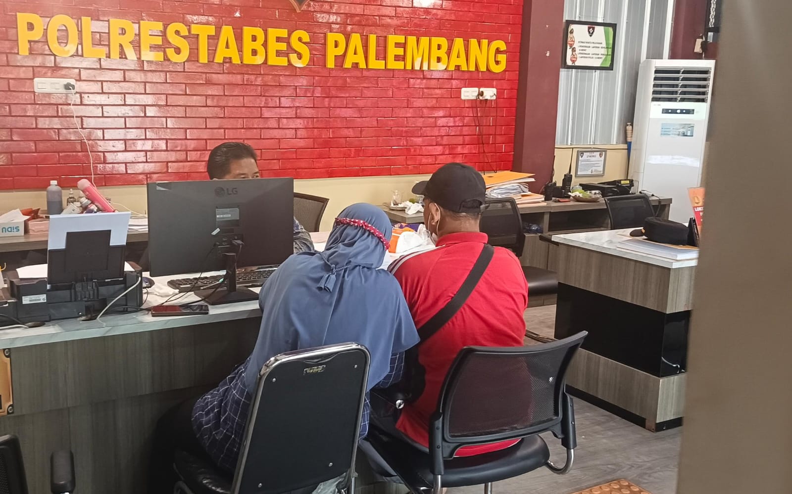 Diduga Miliki Rasa, Teror 15 Kali Kirim Driver Ojol Jemput Anak Gadisnya, Guru di Palembang Dipolisikan 