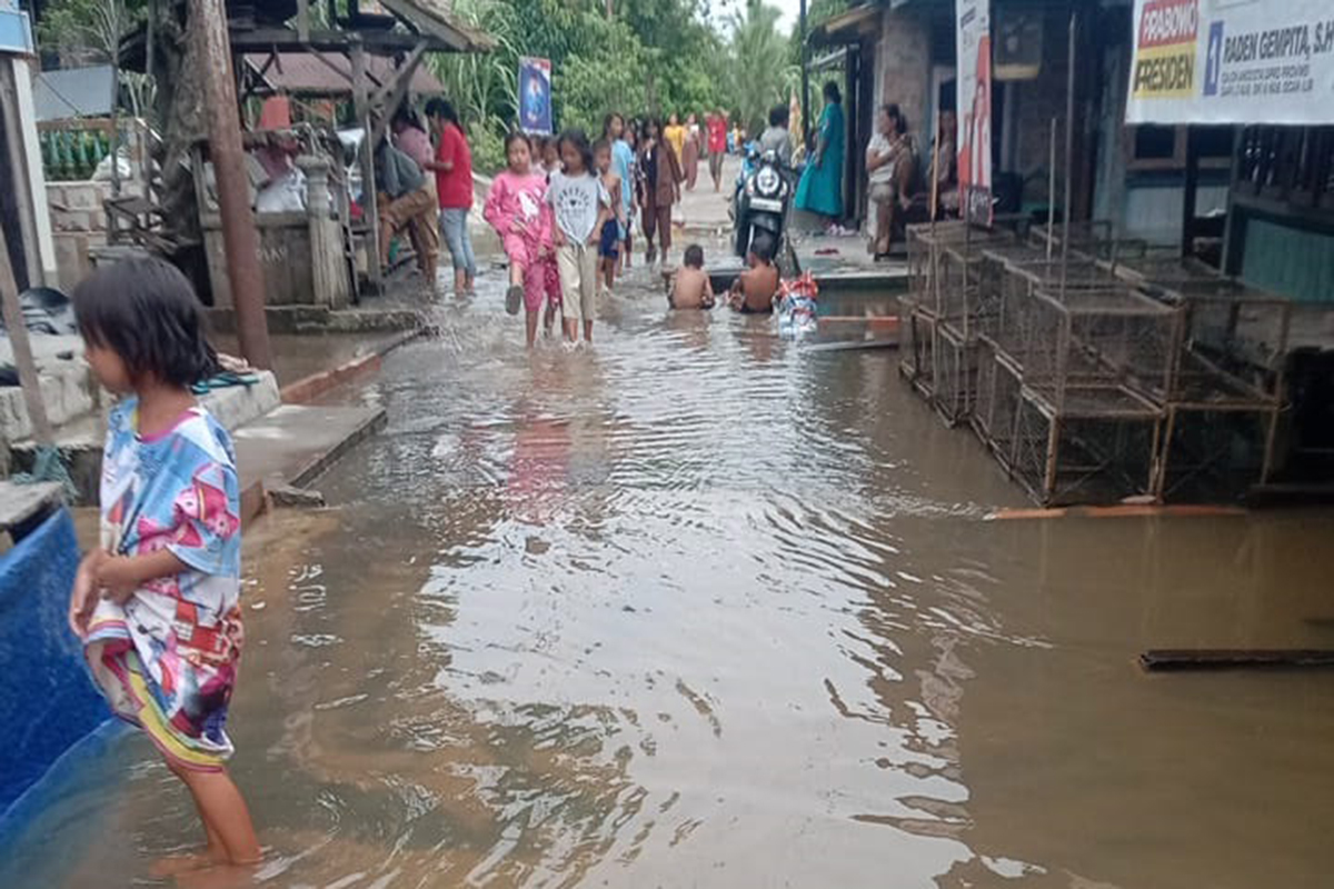 Intensitas Hujan Berkurang, Banjir di Kayuagung Berangsur Surut, Masyarakat Diminta Tetap Waspada