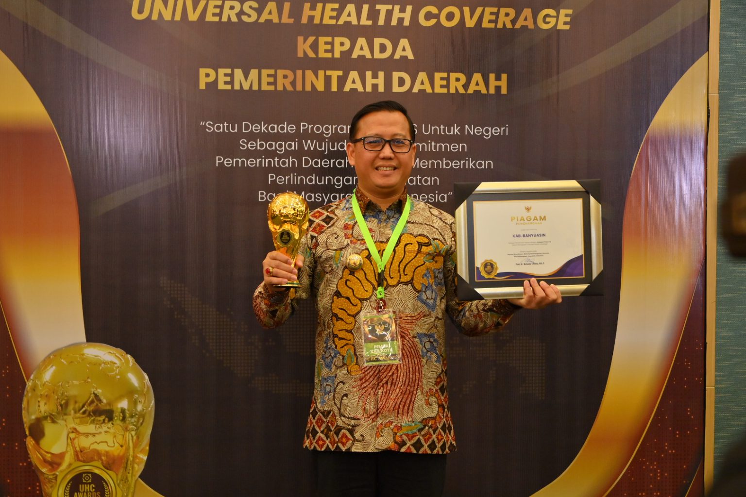 Banyuasin Raih UHC Award 2024, Cakupan Kesehatan Mencapai 99,7 Persen di Bawah Kepemimpinan Muhammad Farid