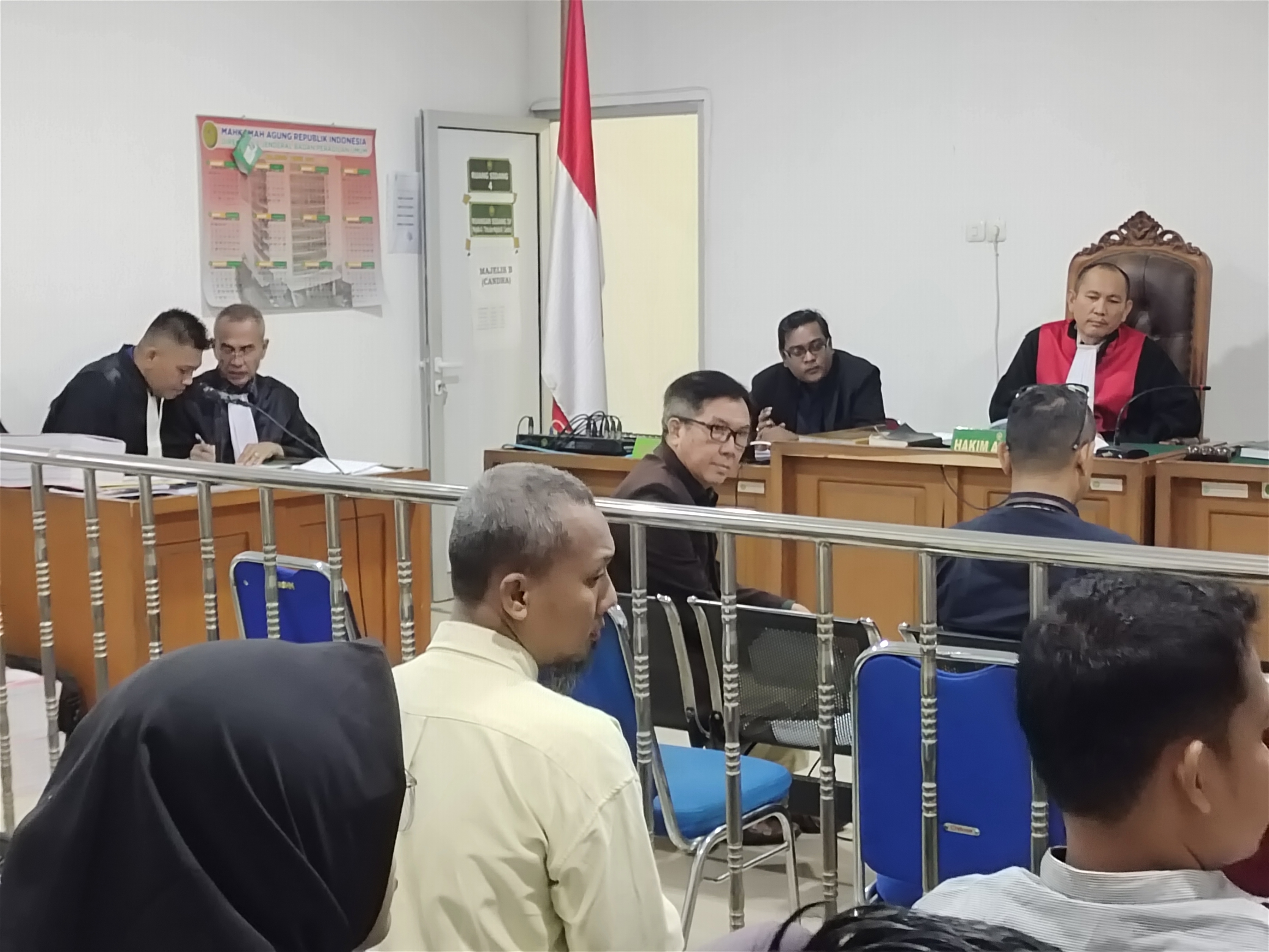 Ahli Konstruksi Beberkan Mutu Proyek Pokir Anita Noeringhati di Bawah Standar