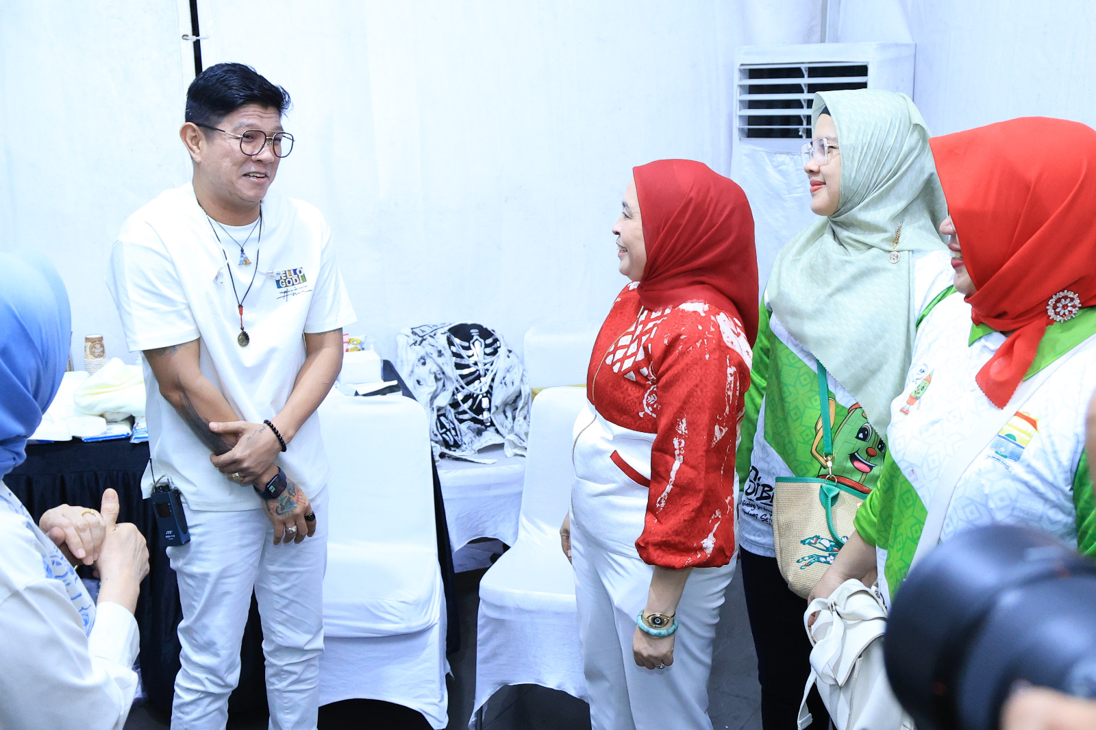 Malam Puncak HUT RI ke-80, Andika Mahesa Hibur Ribuan Masyarakat Palembang