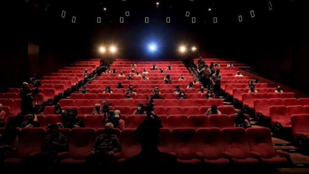 Tips Nonton Bareng Teman di Bioskop agar Quality Time Makin Seru dan Berkesan